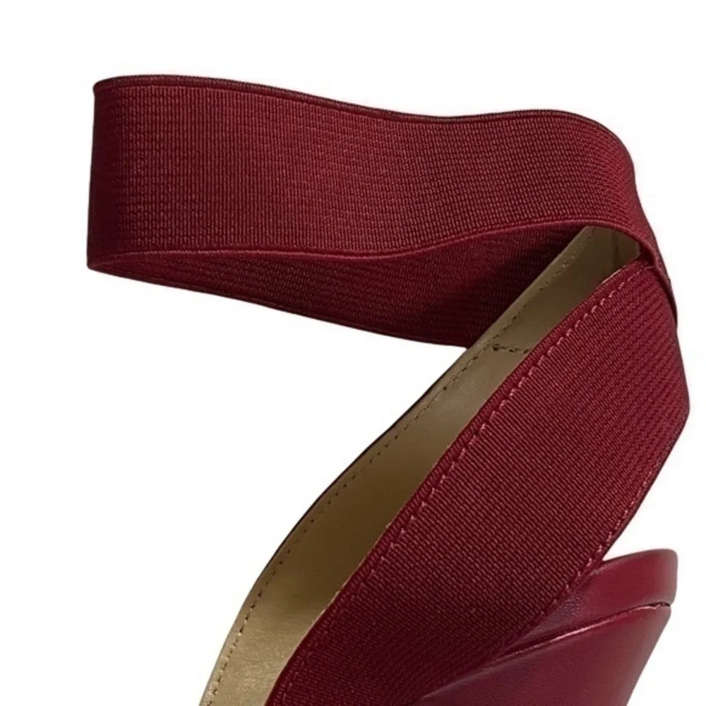 Adrienne Vittadini Guidry Red Sandals/Pumps Size 9M NWOB
